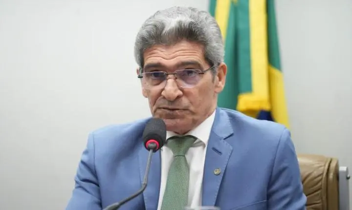 Comissão aprova acúmulo de seguro-defeso com trabalho temporário para pescador artesanal