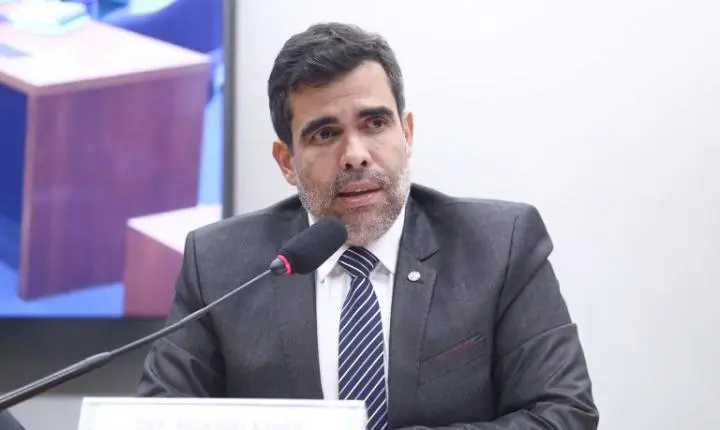 Câmara aprova estímulos para condutores profissionais com histórico exemplar