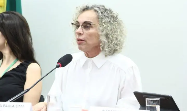 Comissão da Câmara aprova política nacional de saúde para estudantes