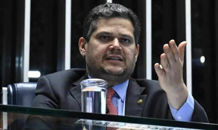 Sessão do Congresso é agendada para avaliar veto à redução de penas de condenados pelos atos de 8 de janeiro