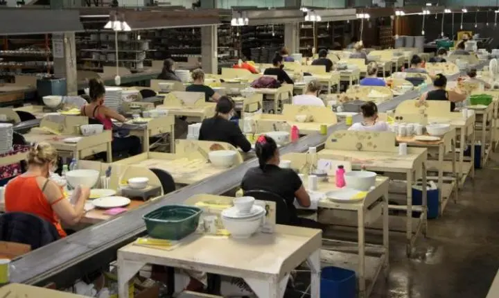 Diferentes níveis de experiência e escolaridade: Paraná tem 21 mil vagas de empregos