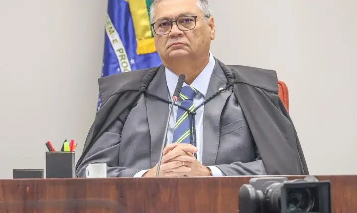 Flávio Dino anula decisão do TSE e libera publicação de Antonio Tabet