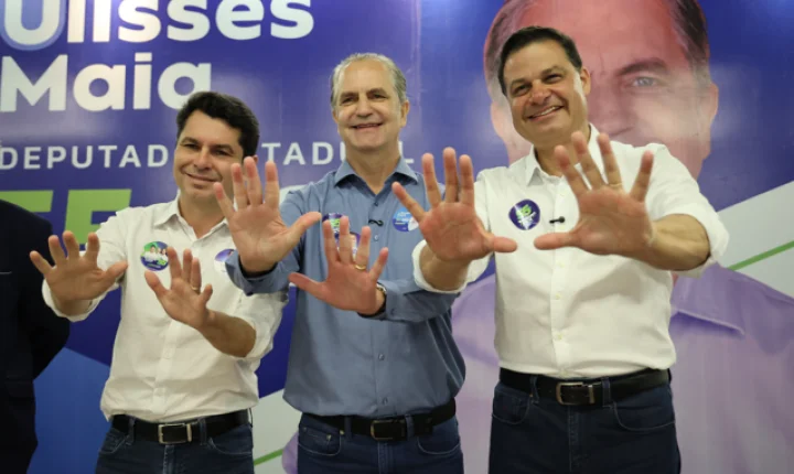 Governador Ratinho Junior, Ulisses Maia, Sandro Alex e Alexandre Curi demonstram força política em Maringá