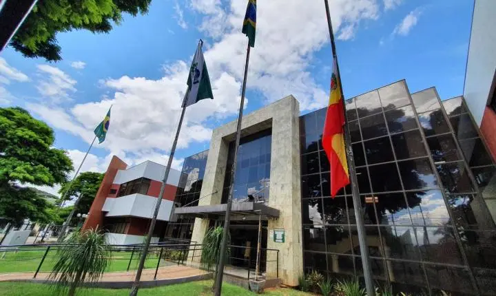Justiça rejeita liminar e confirma regularidade da Câmara de Maringá