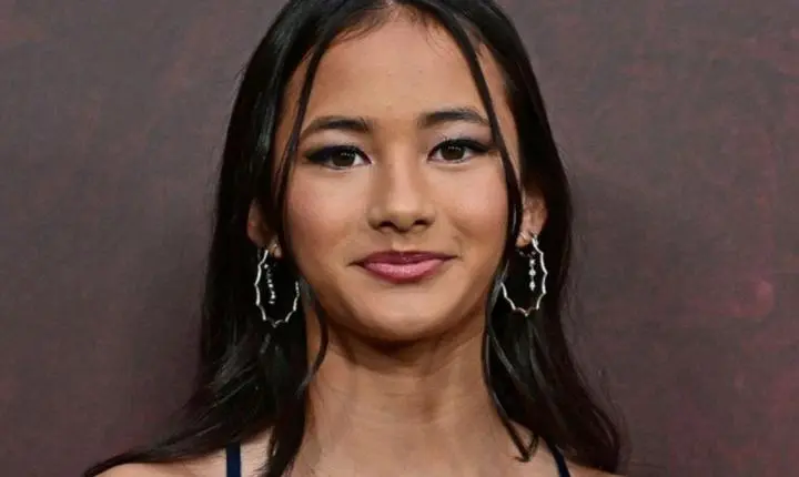 LUTO NO CINEMA: Kaylee Hottle, atriz surda de ‘Godzilla vs. Kong’, morre de forma trágica aos 18 anos