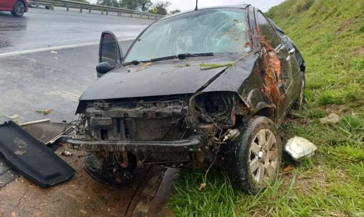 Manhã violenta registra série de acidentes na BR-376 na região de Tibagi