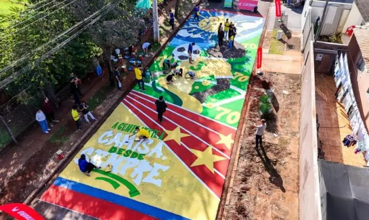 Maringá veste a rua com cores do Brasil e representa a região sul no Projeto Veste a Rua