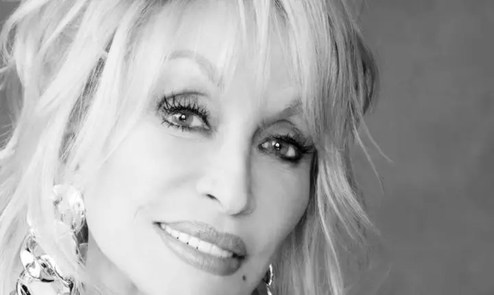 Morre a cantora dolly parton aos 80 anos nos estados unidos, informa família