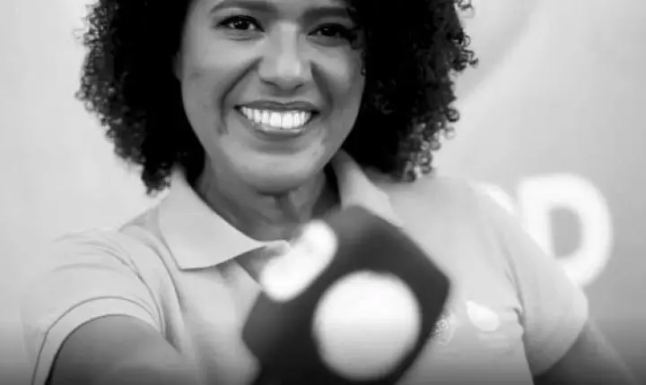 Morre Érika Leal, repórter da Record, aos 42 anos