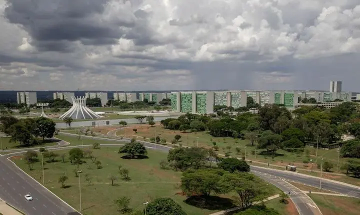 Avanço de mulheres e negros nas lideranças do serviço público ainda esbarra na desigualdade