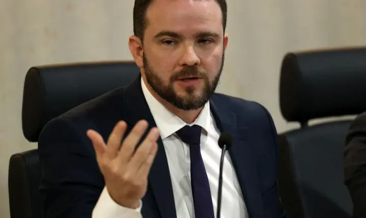 Durigan anuncia que nova etapa do Desenrola será lançada após viagem de Lula