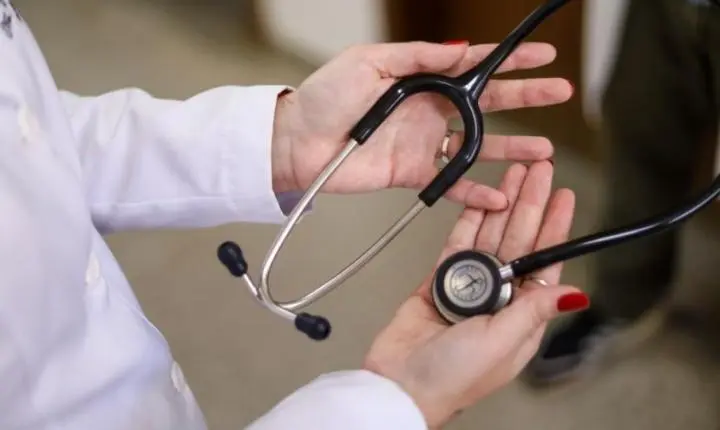 Prefeitura de Maringá prorroga prazo de credenciamento para contratação de 43 novos médicos