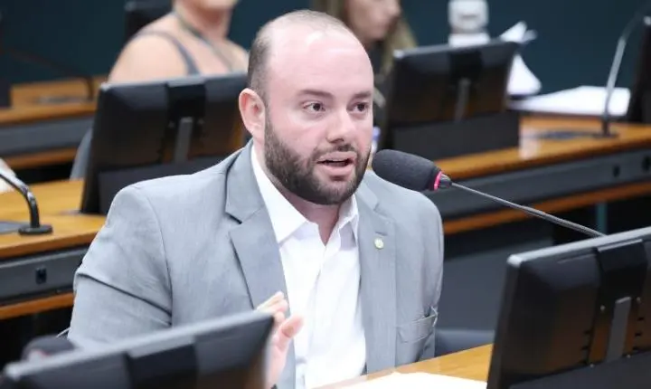 Projeto de lei exige identificação em estabelecimentos de hospedagem para proteger crianças e adolescentes