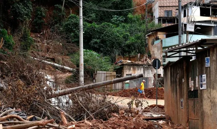 Auxílio-Reconstrução beneficia quase 5 mil famílias afetadas por chuvas em Juiz de Fora e Ubá