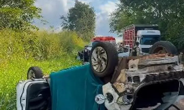TRAGÉDIA NA PR-082: GRAVE ACIDENTE DEIXA UM MORTO E OUTRO FERIDO EM SÃO JOÃO DO IVAÍ