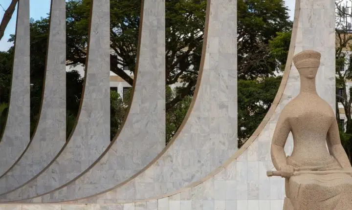 Zanin determina investigação sobre uso de IA no STF para manipular processo